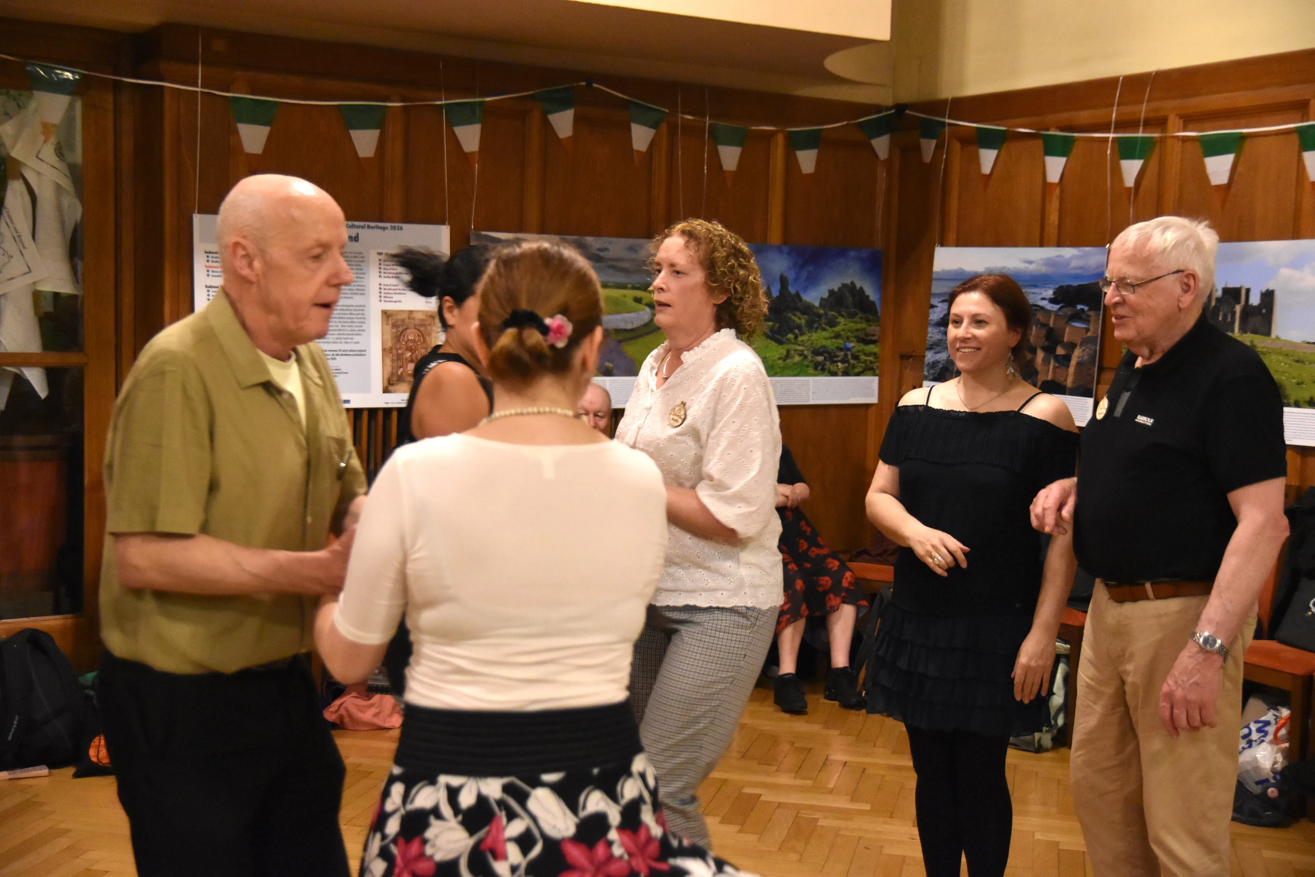 Uvítací ceilí se Swallow's Tail - JMS_1572.JPG